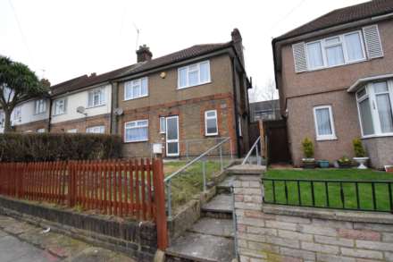 Sturgess Ave, Hendon Central, Image 1