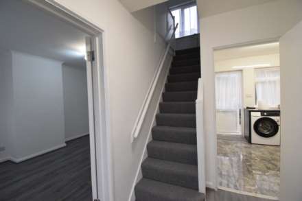 Sturgess Ave, Hendon Central, Image 11