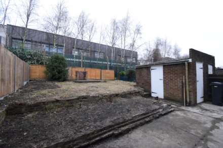 Sturgess Ave, Hendon Central, Image 15