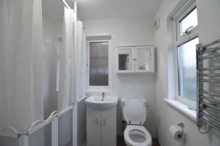 Sturgess Ave, Hendon Central, Image 9