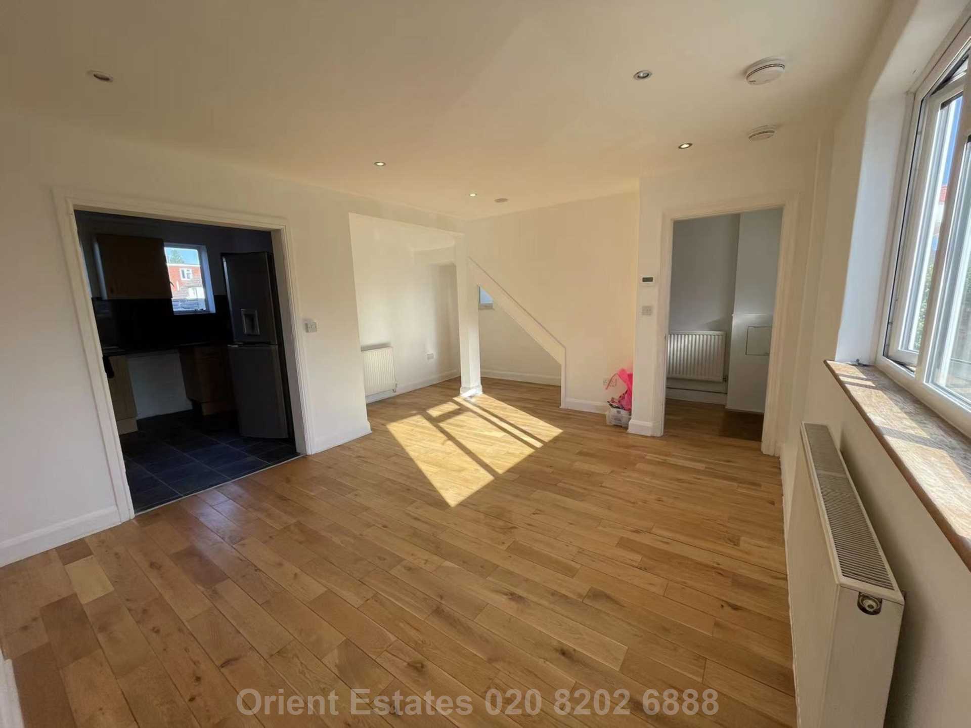 Sturgess Avenue, Hendon, Image 4