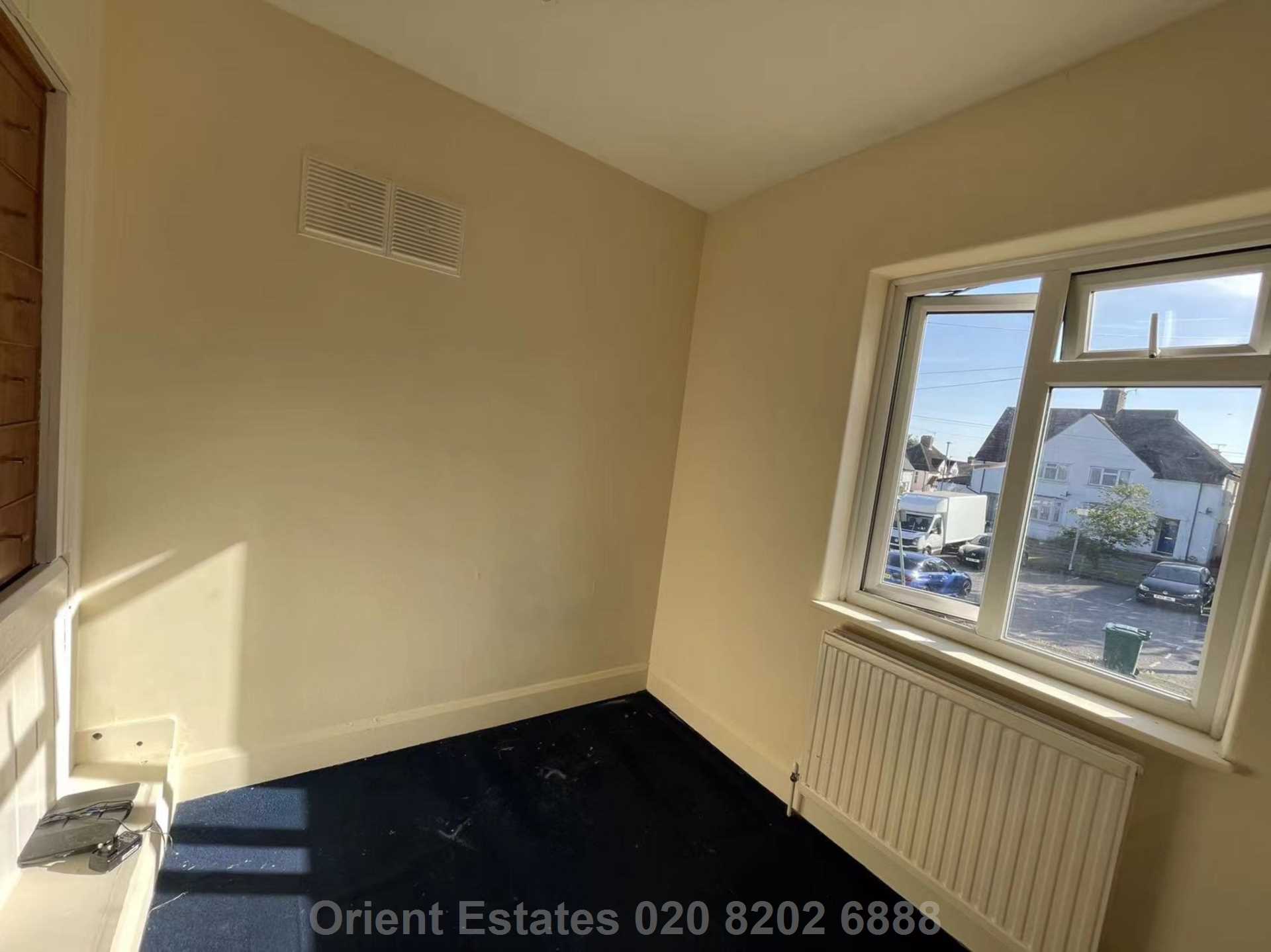 Sturgess Avenue, Hendon, Image 9