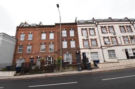 Station Road, London, Image 5