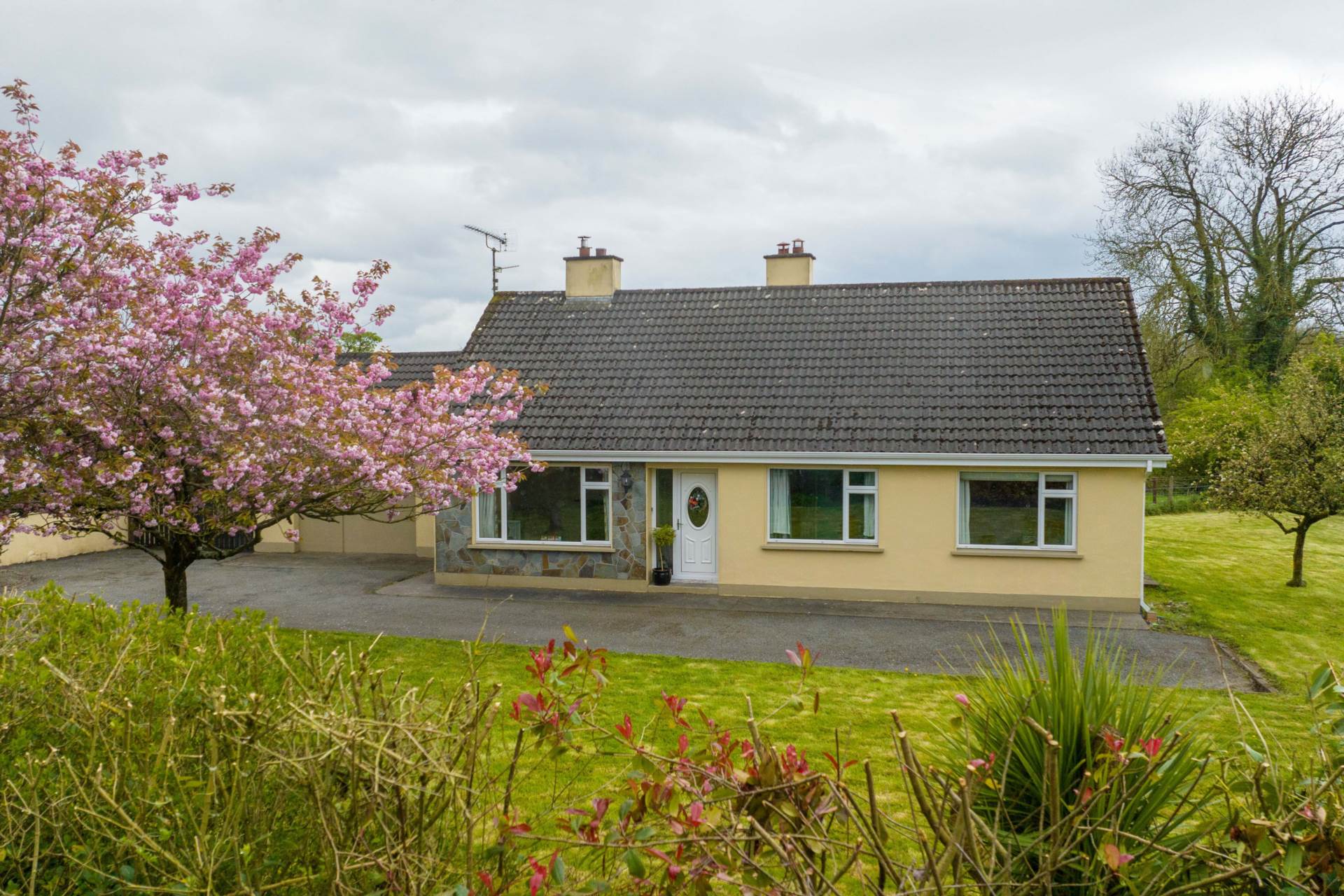Behernagh, Virginia, Co. Cavan, A82 KV04, A82 KV04