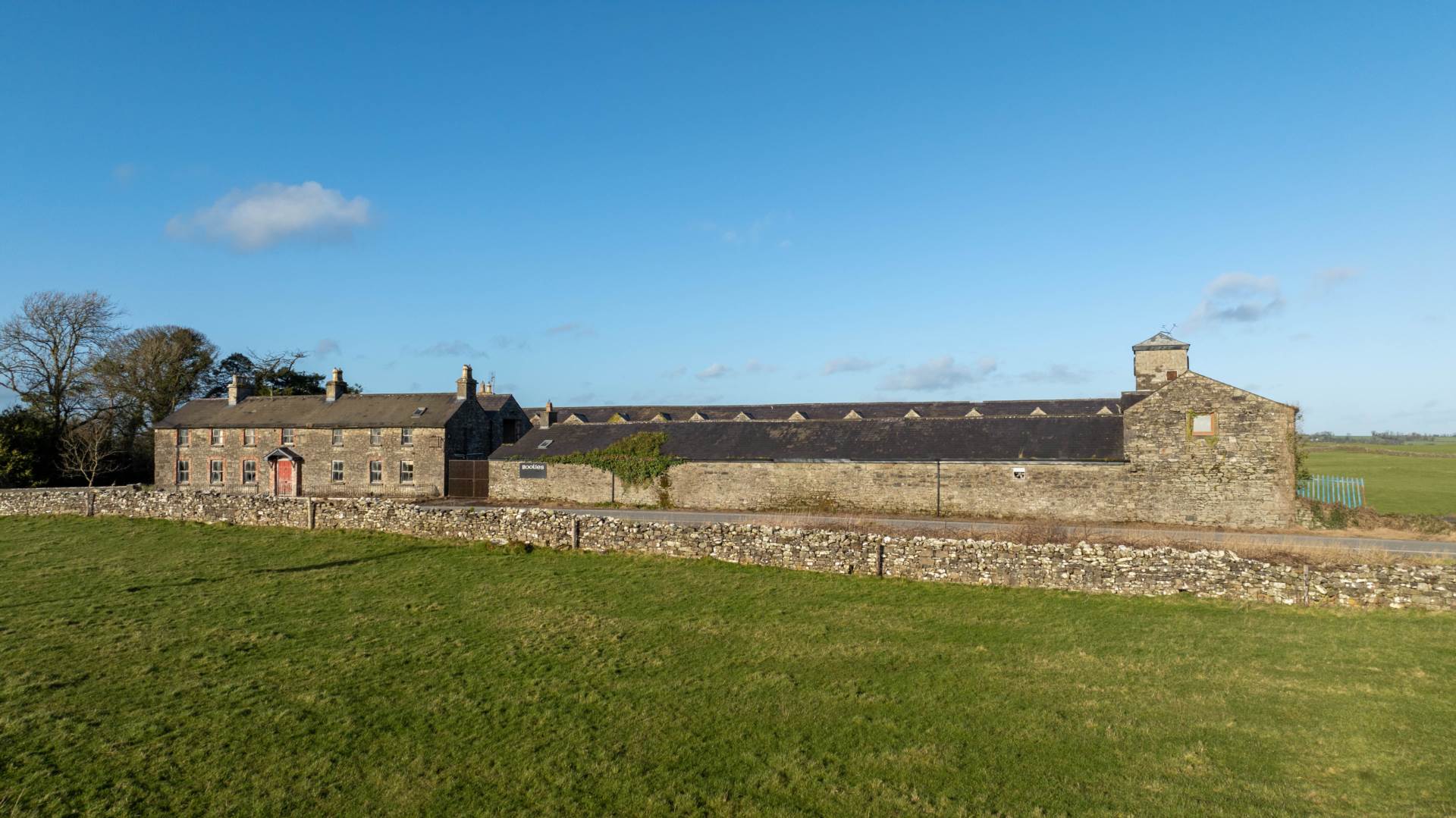 Boolies, Kells Road, Oldcastle, Co. Meath, A82 PK13