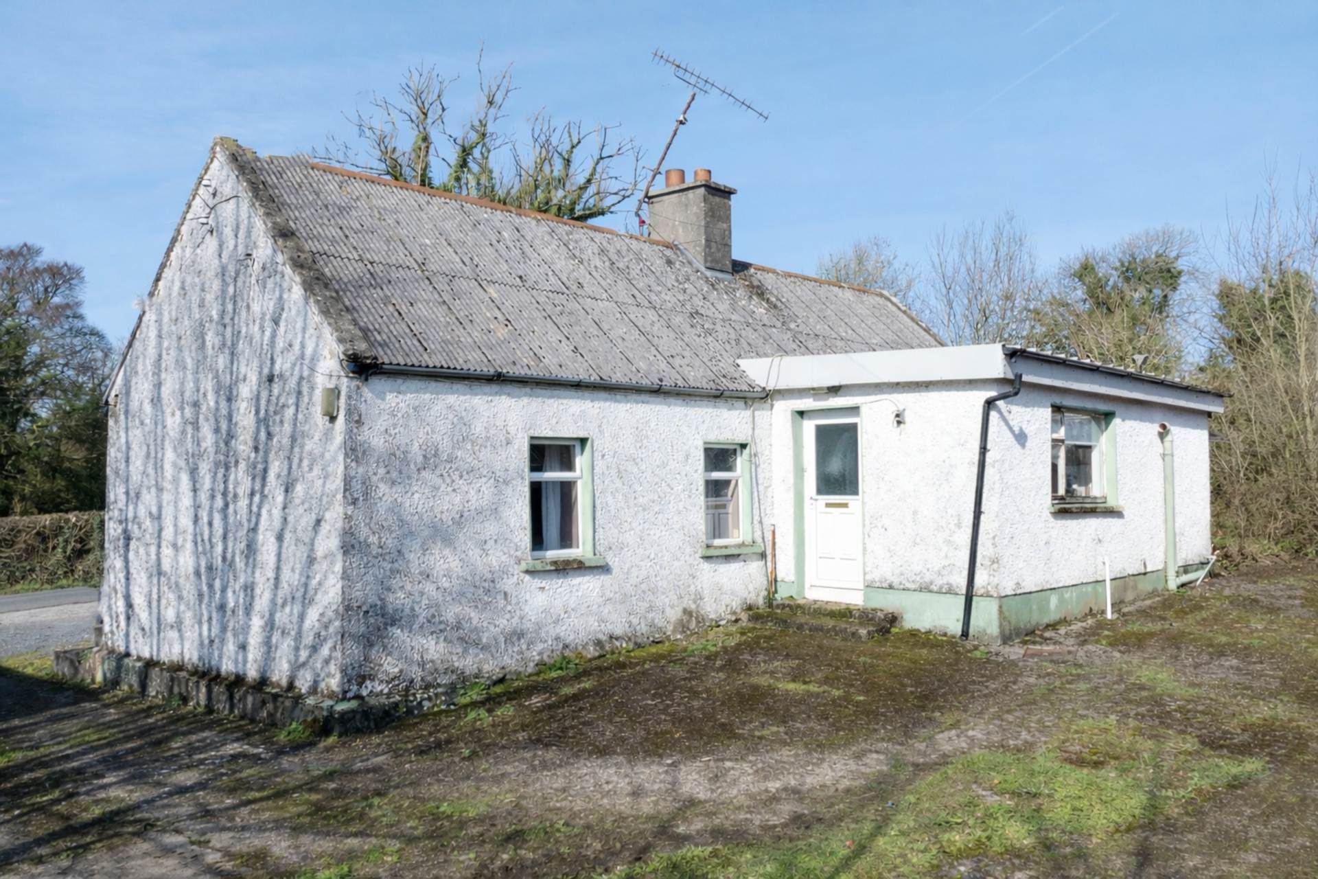 AUCTION – Tiercorke, Moynalty, A82 D820 on 5.8 Acres, A82 D820