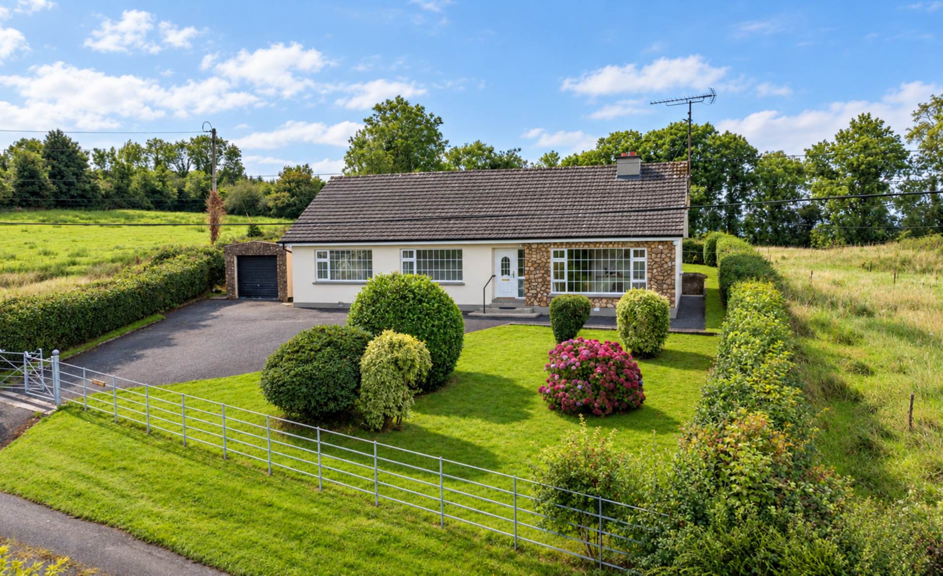 Corracarrow, New Inns, Co Cavan,  A82 NT02
