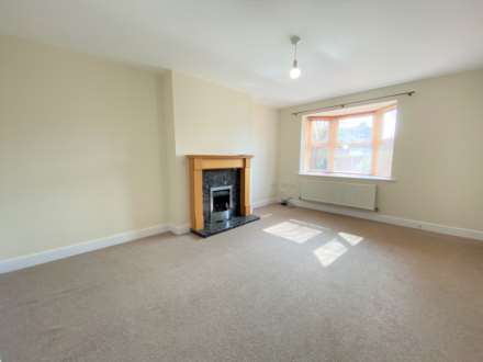 Dextor Close, Canterbury, Image 1