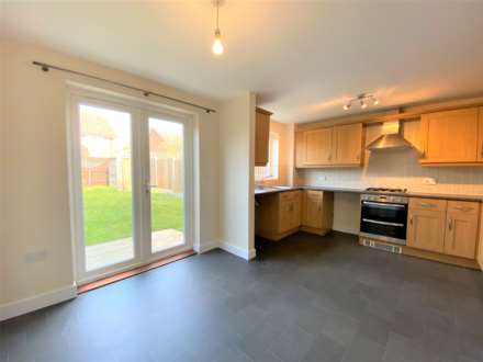 Dextor Close, Canterbury, Image 2
