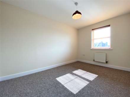 Dextor Close, Canterbury, Image 5