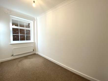 Station Road West, Canterbury, Image 9