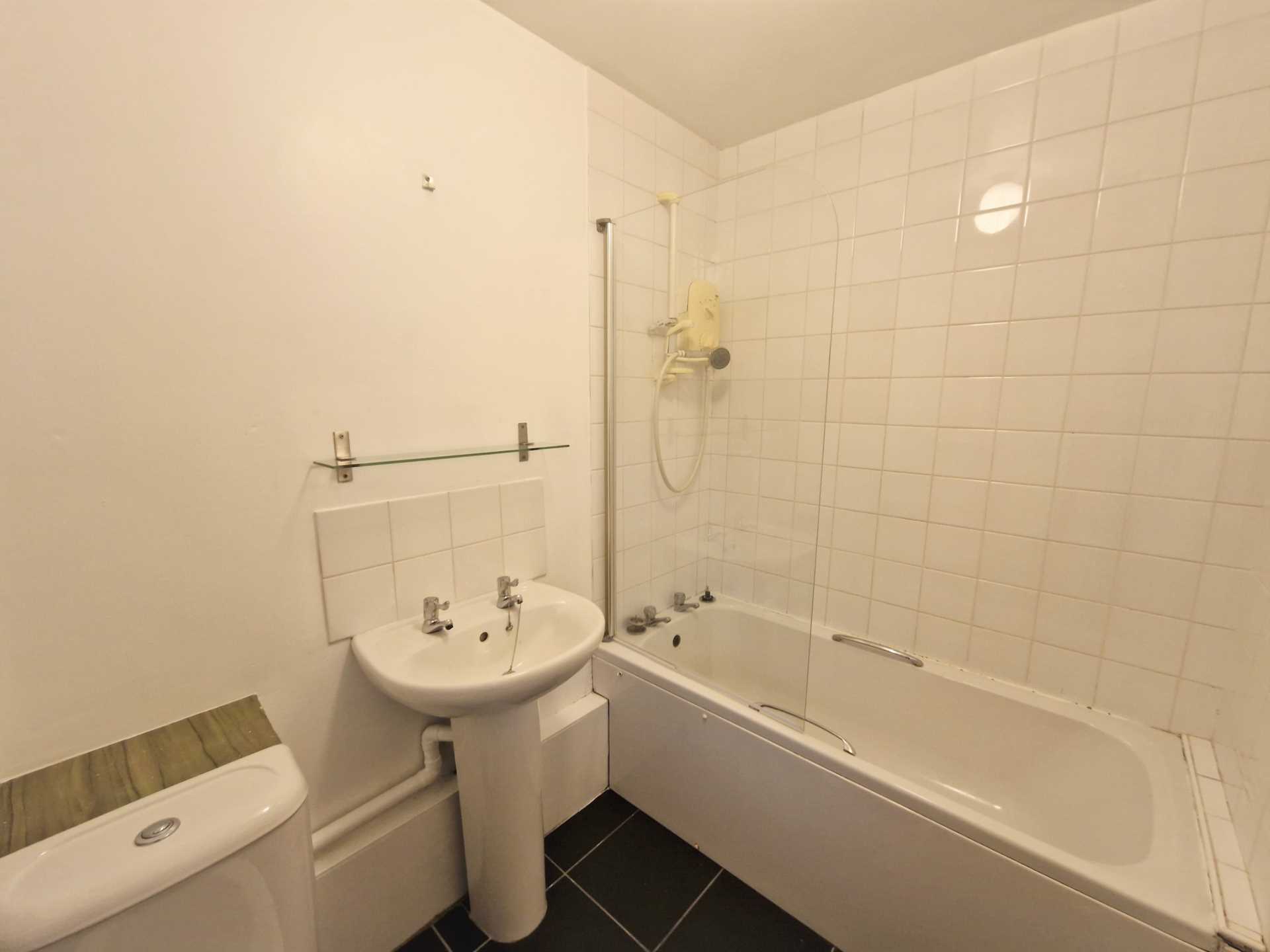 Rhodaus Close, Canterbury, Image 4
