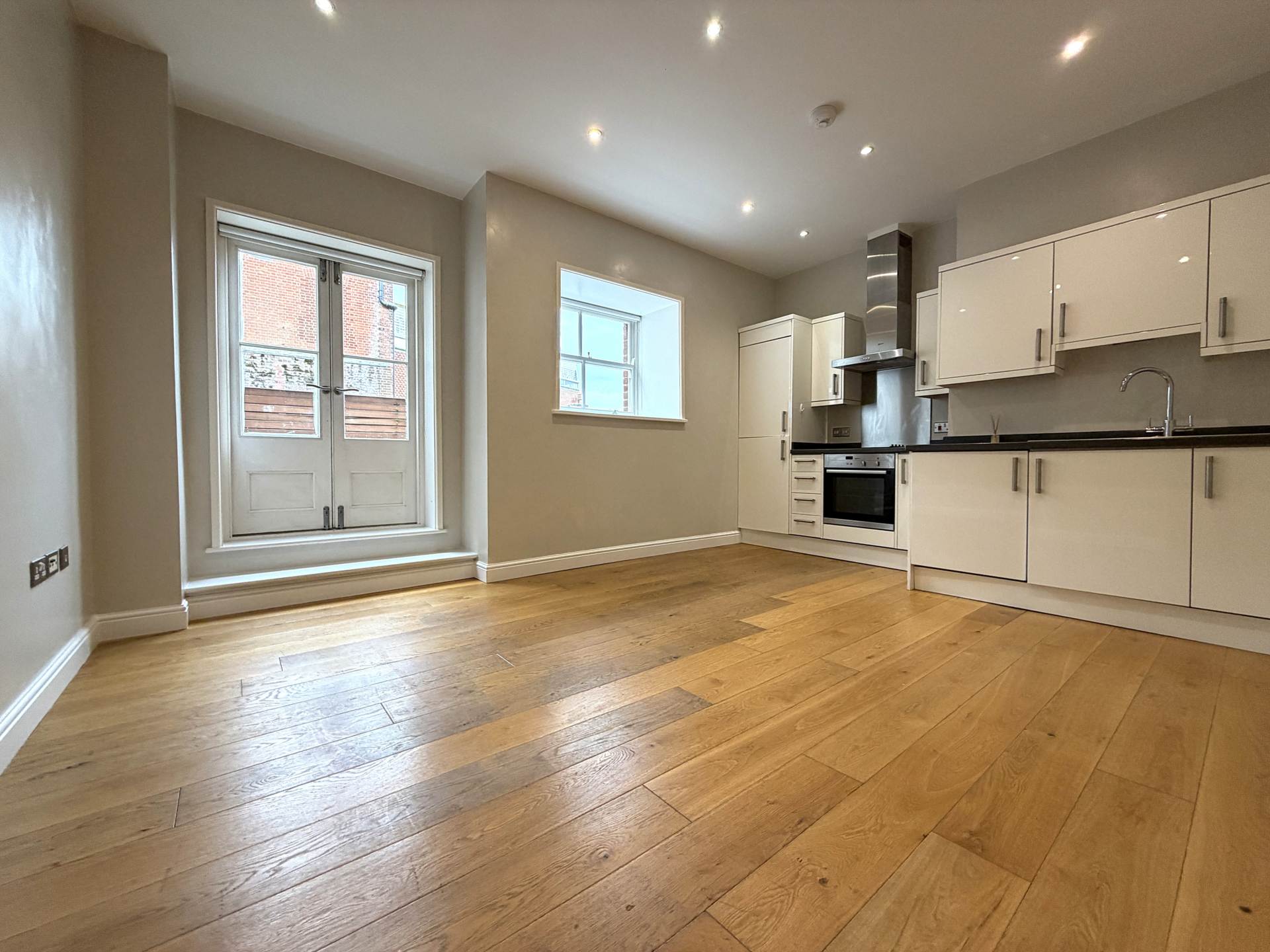 The Kingsbridge Apartments, Canterbury, Image 1