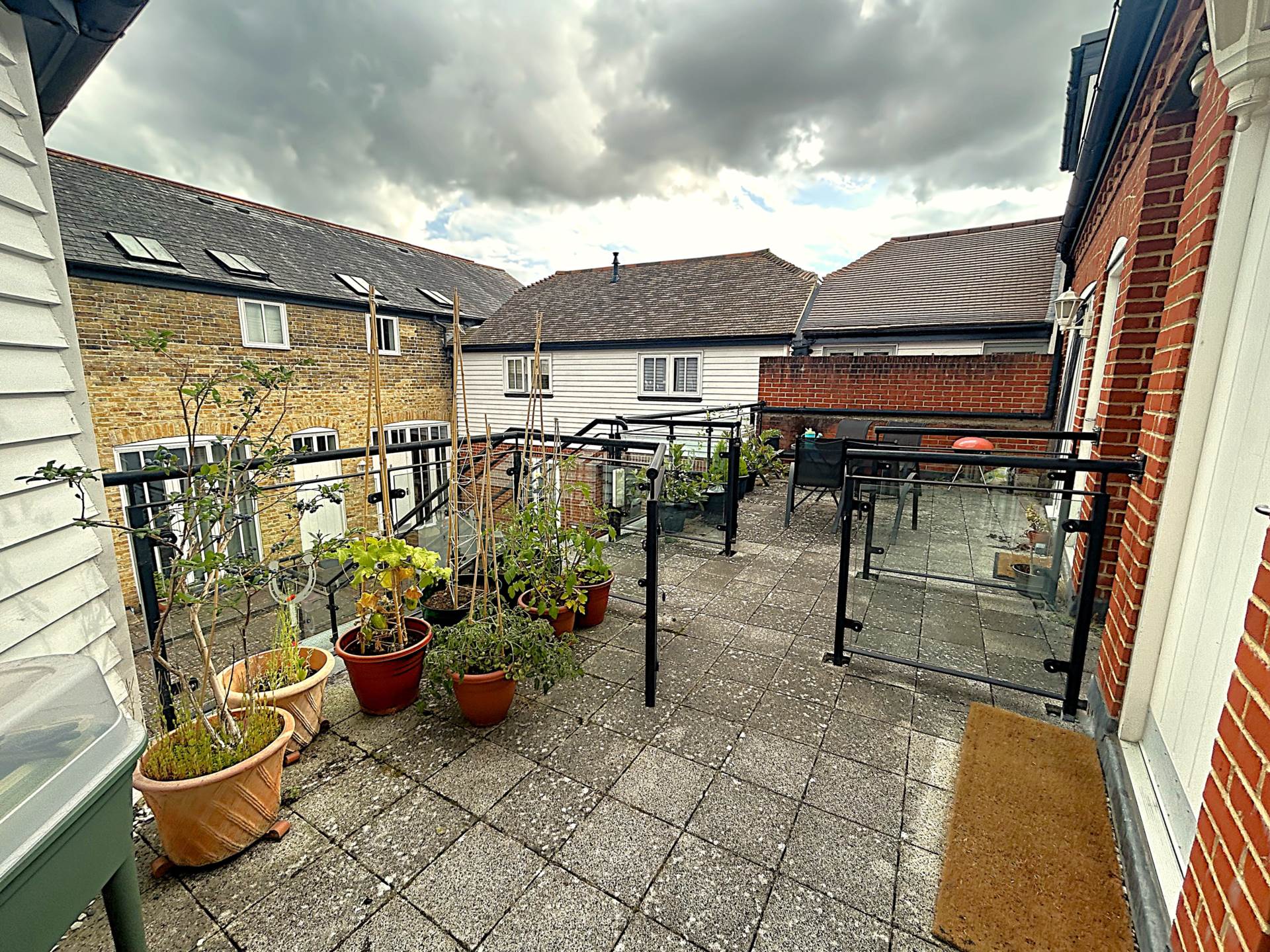Horseshoe Mews, Canterbury, Image 2