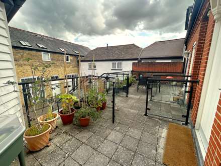 Horseshoe Mews, Canterbury, Image 2
