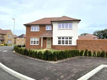 4 Bedroom Detached, Lakehill Road, Canterbury