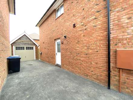 Lakehill Road, Canterbury, Image 22
