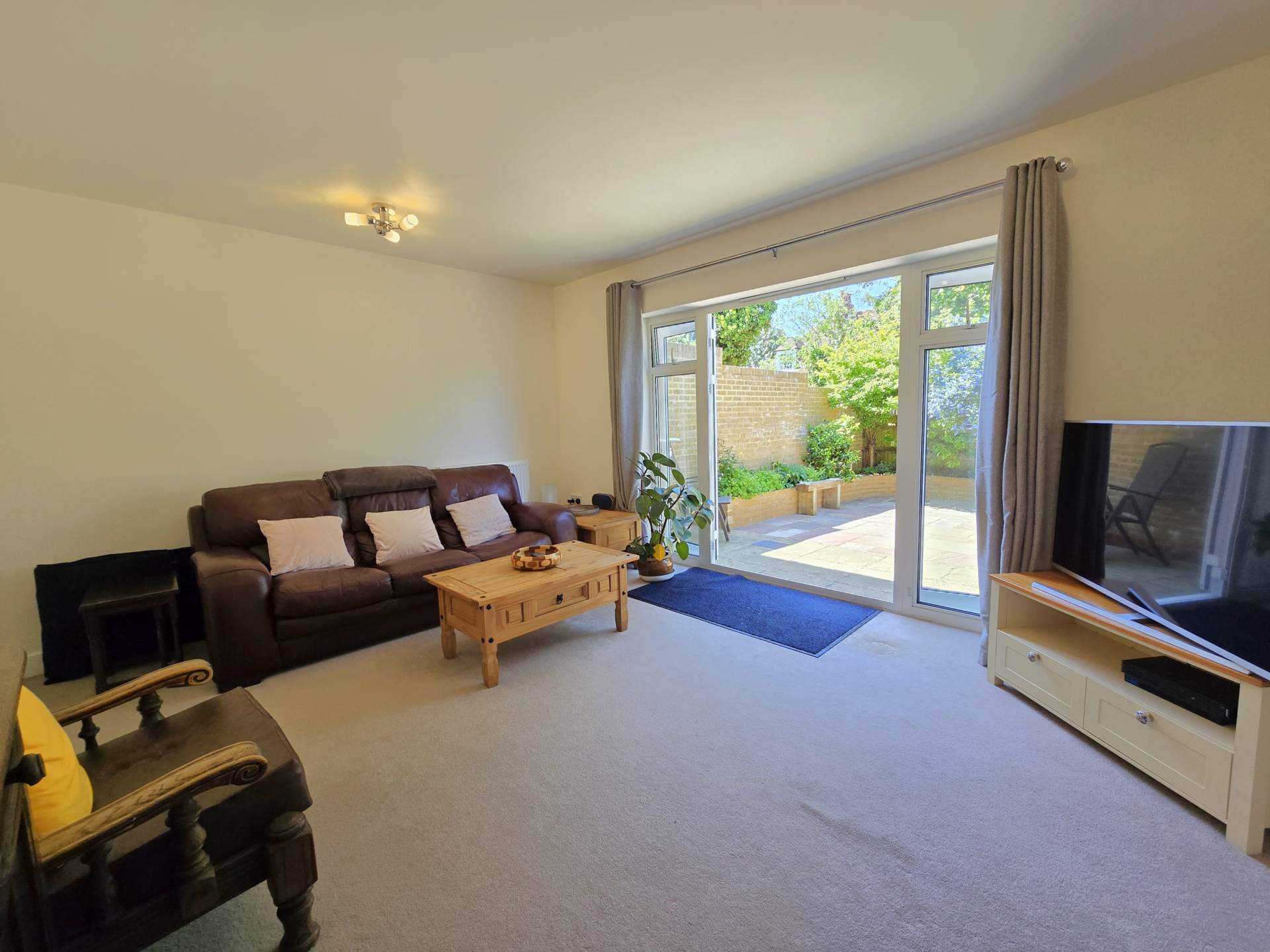 Invicta Close, Canterbury, Image 3