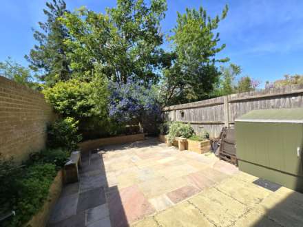 Invicta Close, Canterbury, Image 13