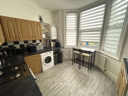 2 Bedroom Flat, Queens Gardens, Herne Bay