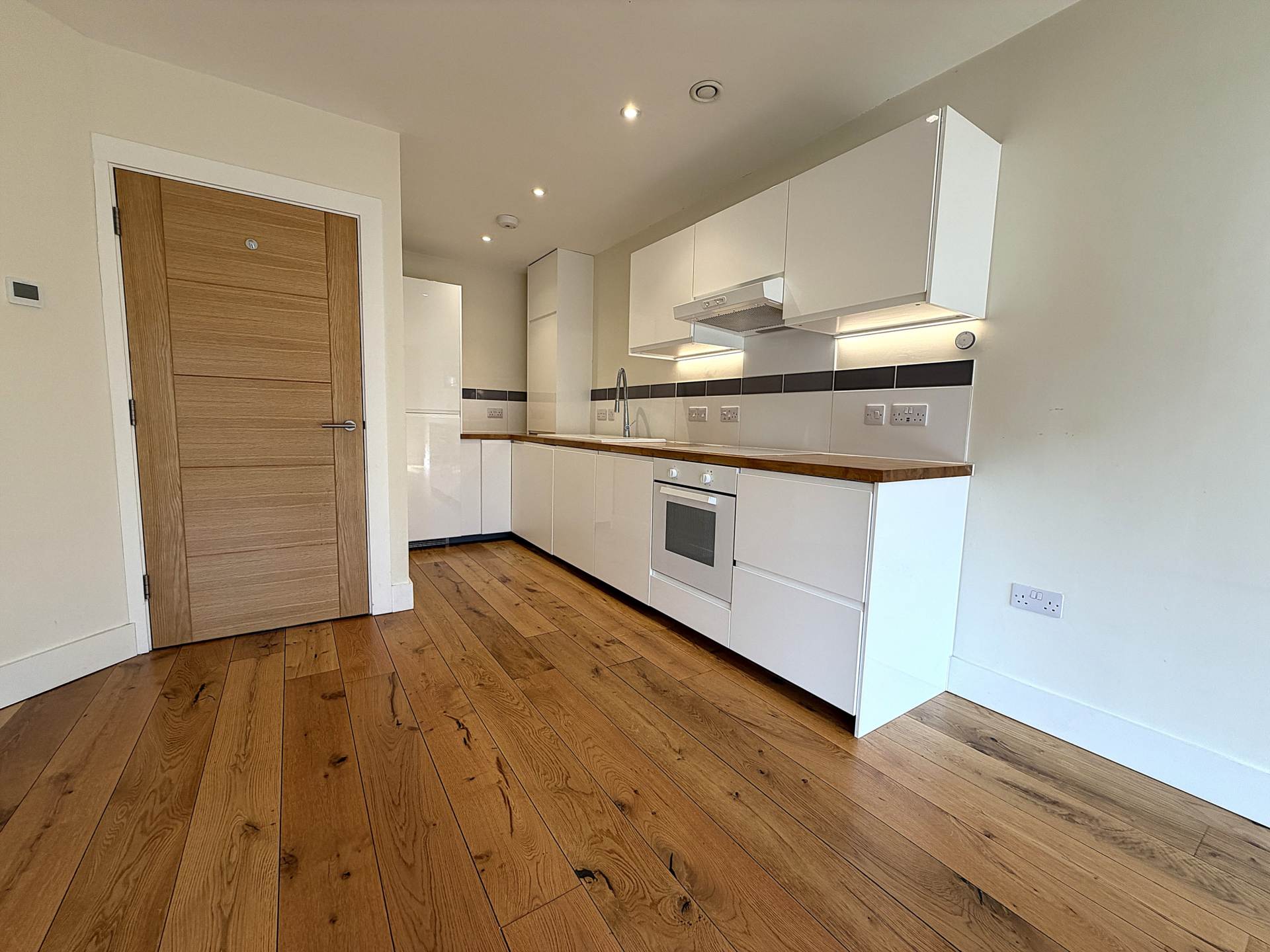 St. Stephens Road, Canterbury, Image 4