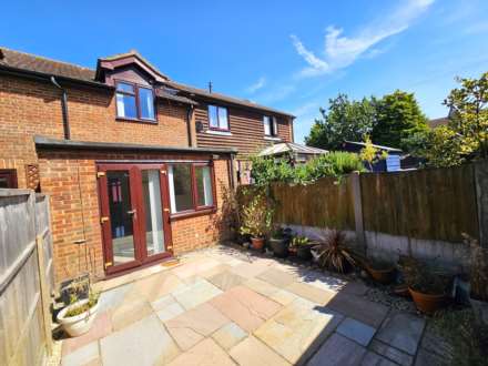 2 Bedroom Terrace, Market View, Aylesham
