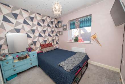 Sutherland Close, Canterbury, Image 10