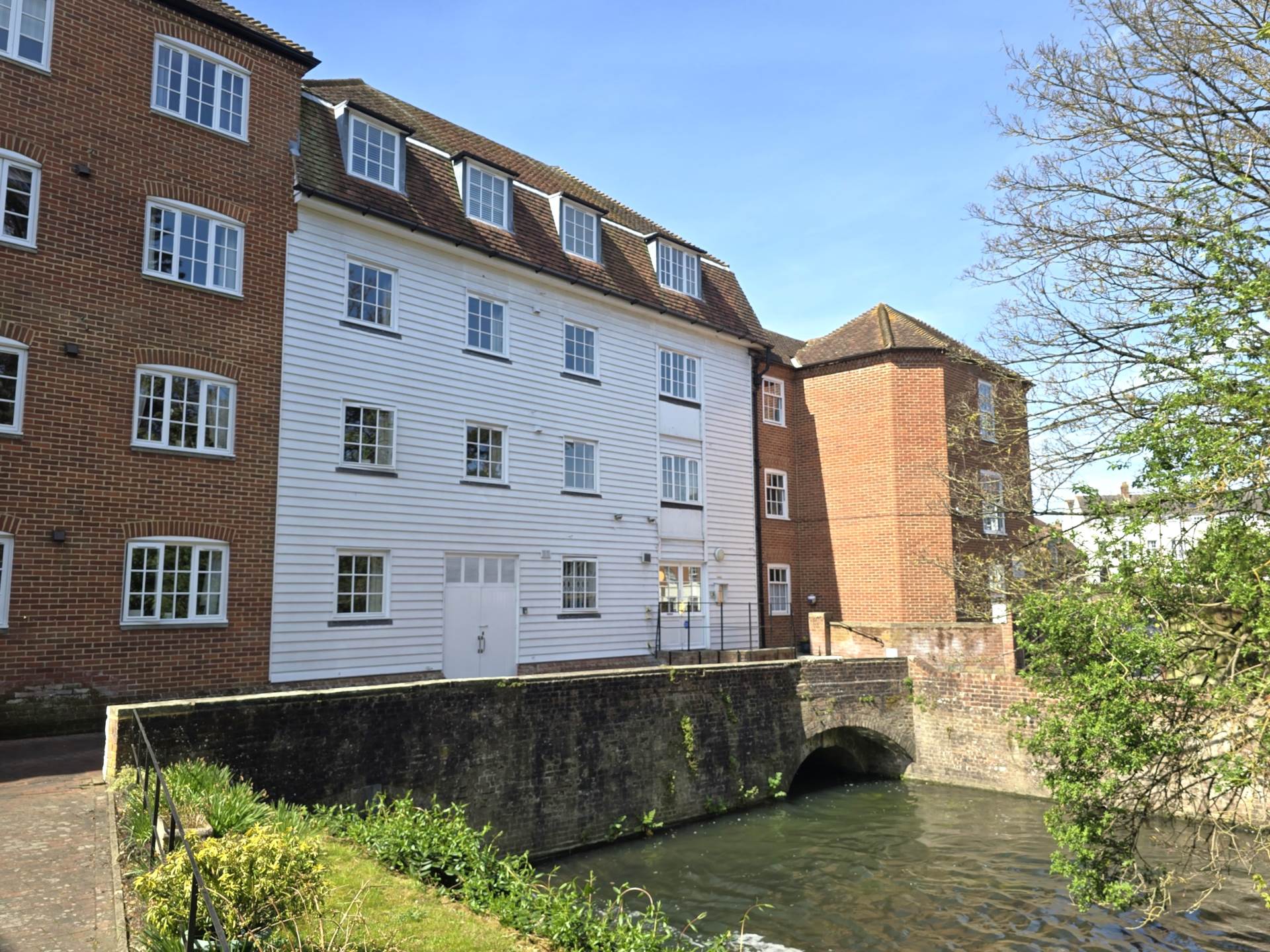 Deans Mill Court, The Causeway, Canterbury, Image 1