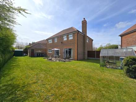 Ealham Close, Canterbury, Image 1