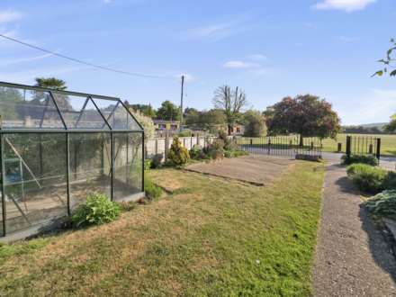The Green, Chartham, Image 12