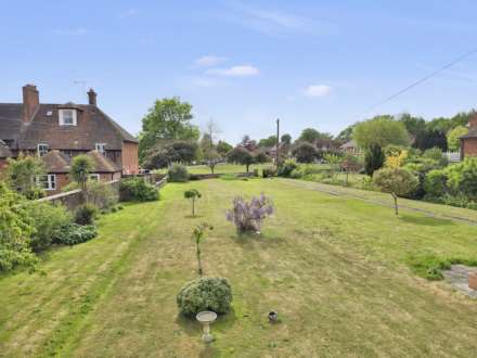 The Green, Chartham, Image 15