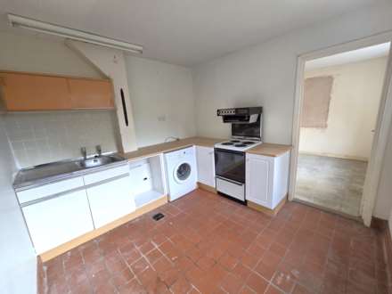 Hillside Avenue, Canterbury, Image 13