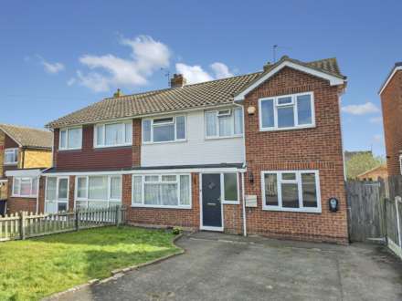 4 Bedroom Semi-Detached, Lambs Walk, Whitstable