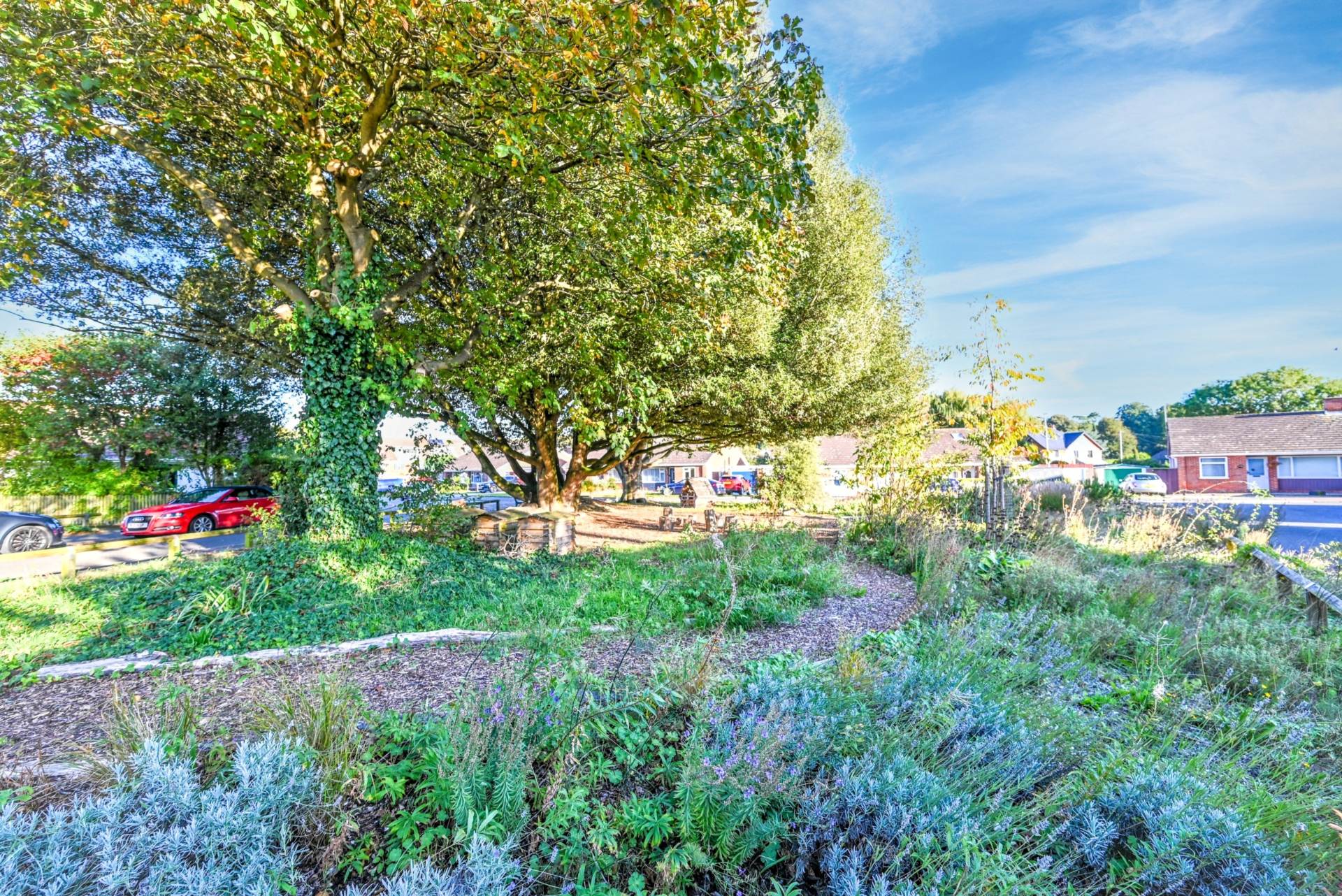 Green Court, Bridge, Image 17