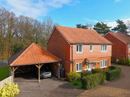 4 Bedroom Detached, Limes Place, Canterbury