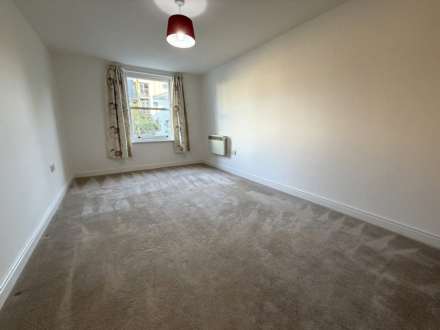 Bingley Court, Canterbury, Image 11