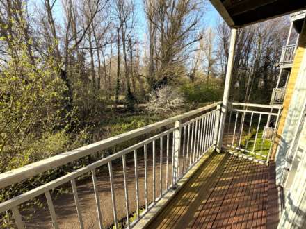 Bingley Court, Canterbury, Image 2