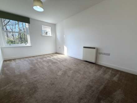 Bingley Court, Canterbury, Image 8