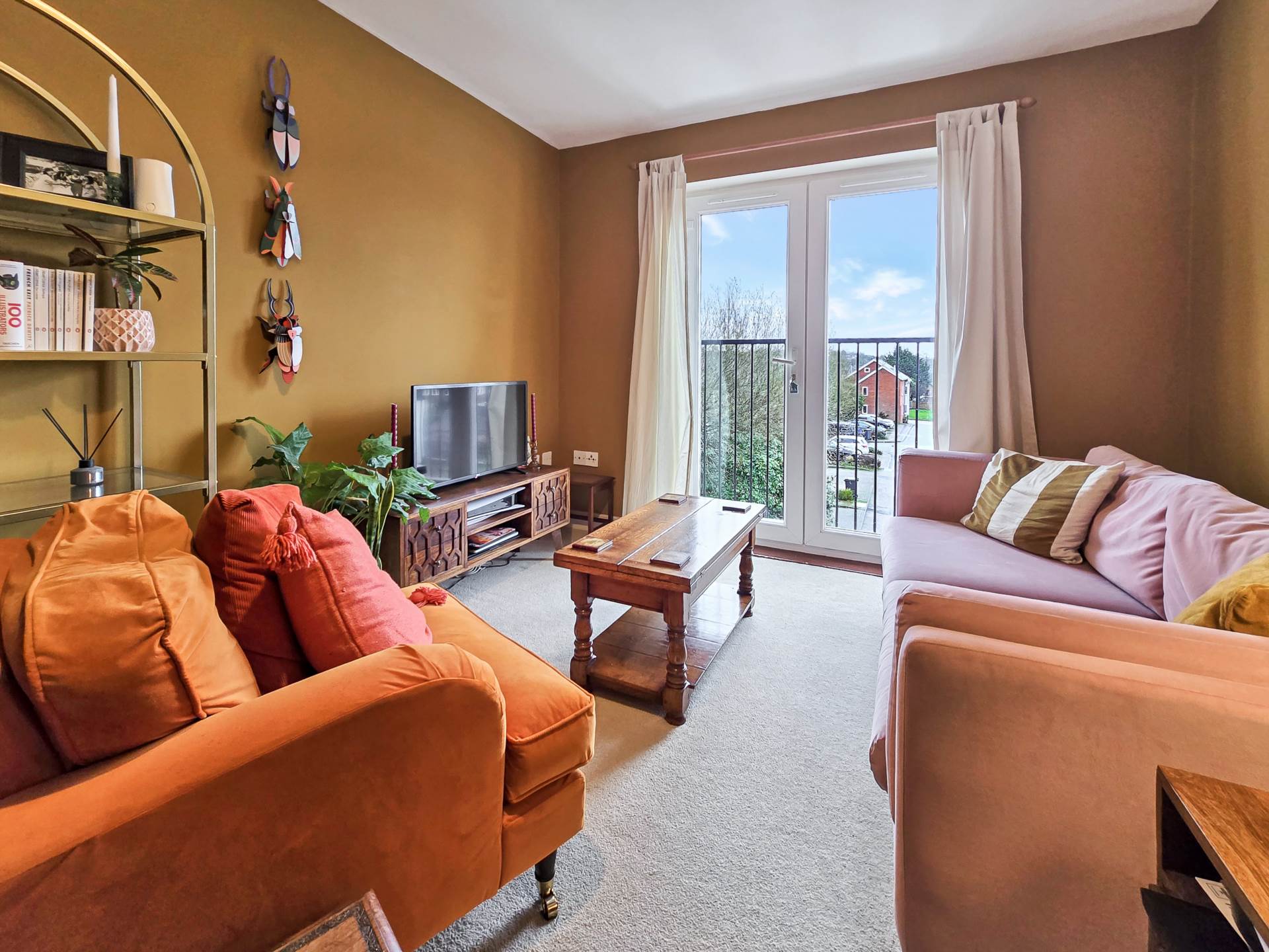 Dextor Close, Canterbury, Image 2