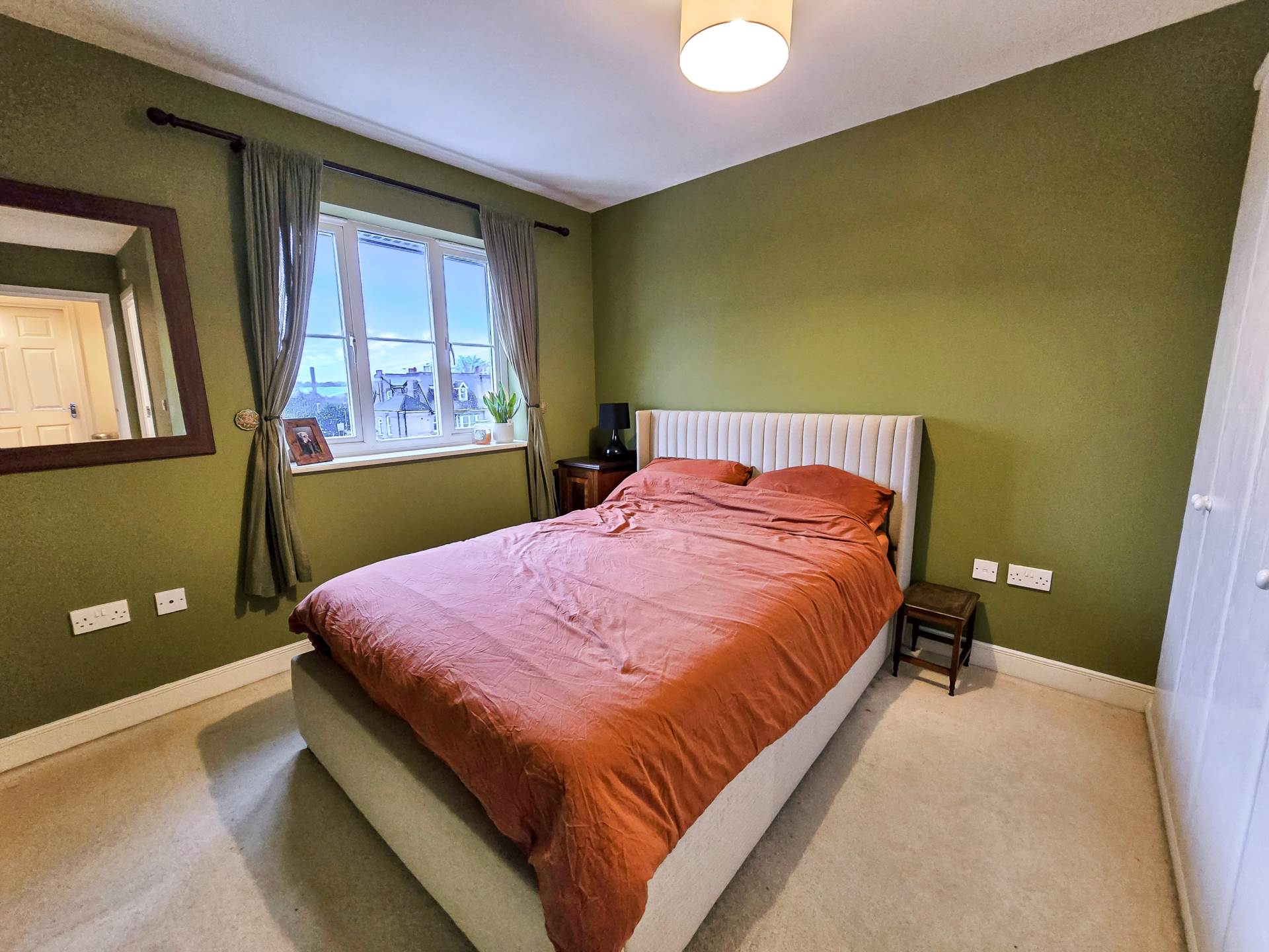 Dextor Close, Canterbury, Image 4