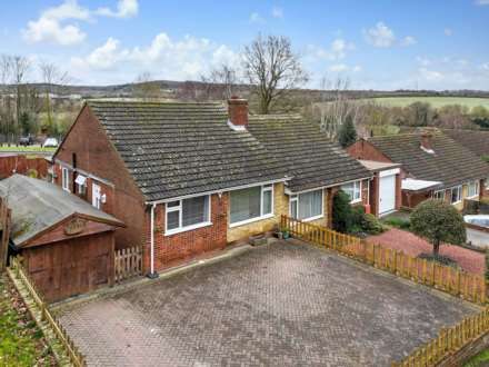 2 Bedroom Semi-Detached Bungalow, Bolts Hill, Chartham