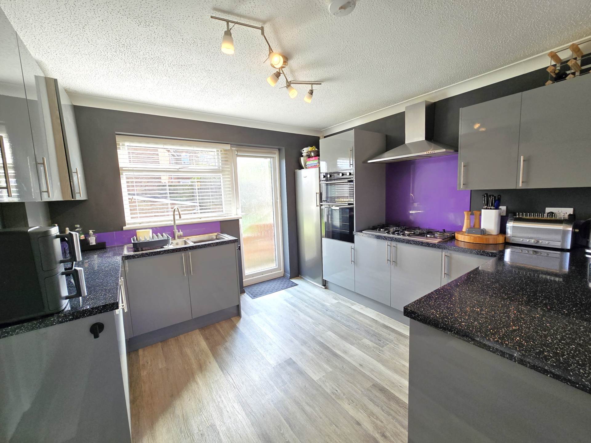 Headcorn Drive, Canterbury, Image 4