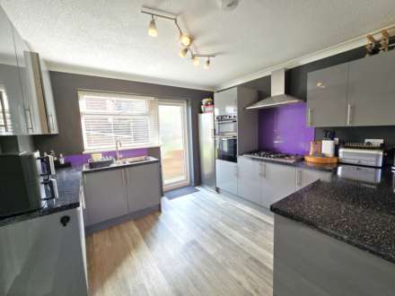Headcorn Drive, Canterbury, Image 4