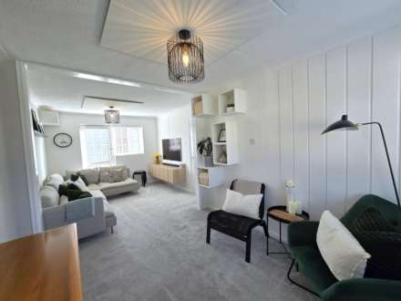Headcorn Drive, Canterbury, Image 5