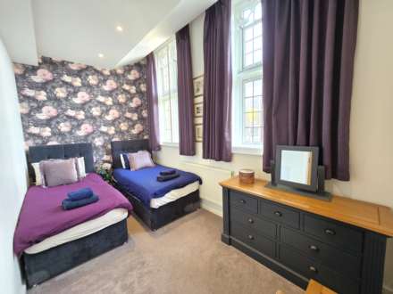 High Street, Canterbury, Image 12