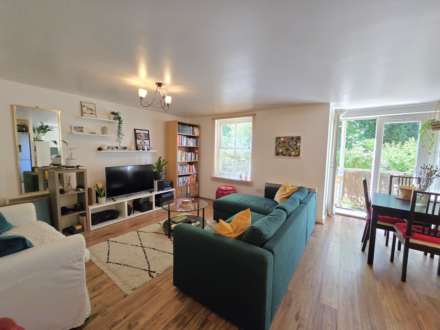 Bingley Court, Canterbury, Image 1