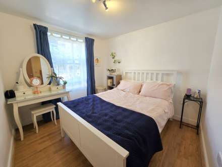 Bingley Court, Canterbury, Image 6