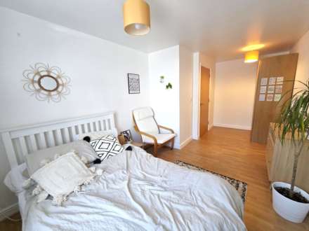 Bingley Court, Canterbury, Image 9