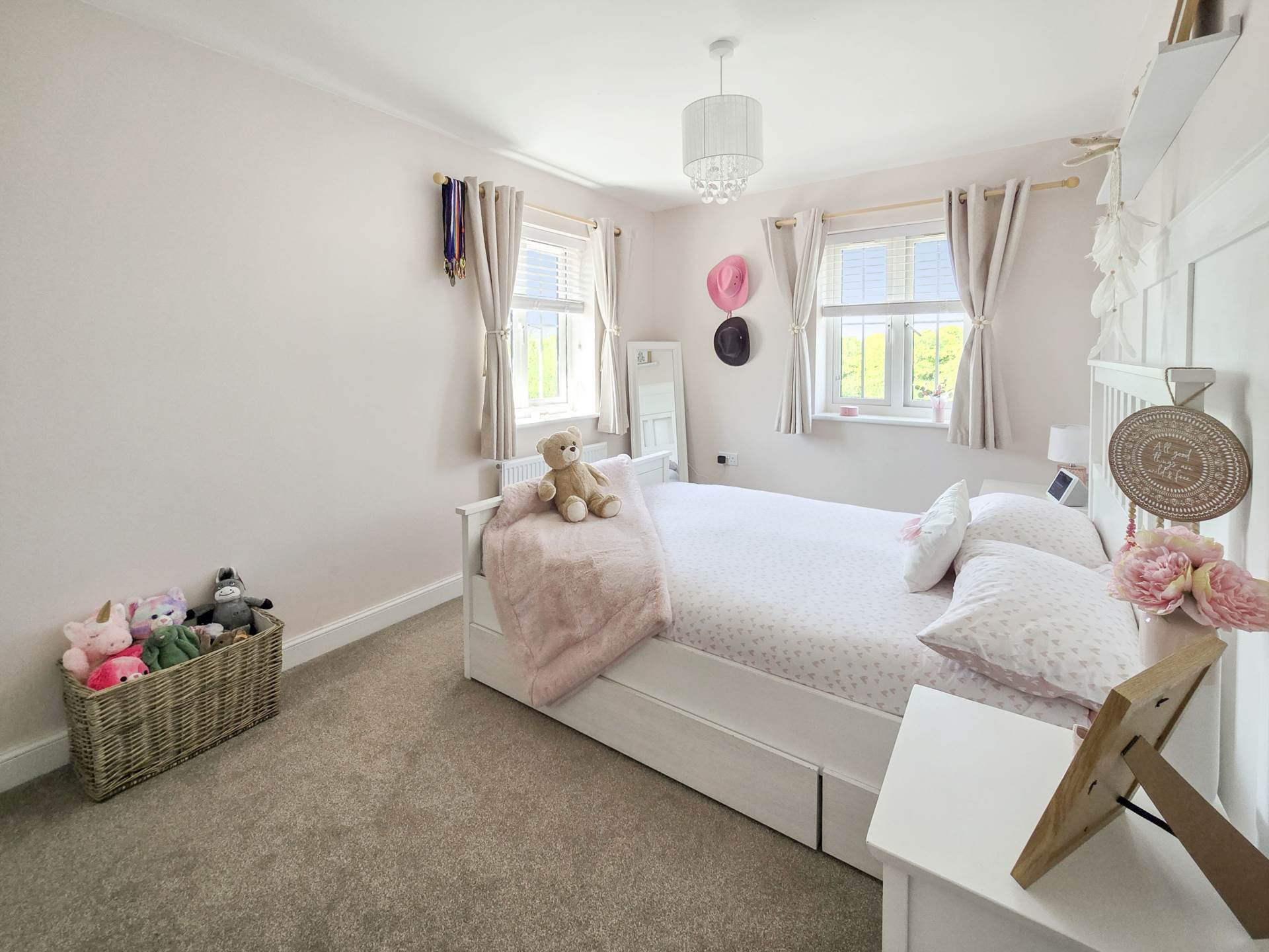 Rhondda Vale, Aylesham, Image 12