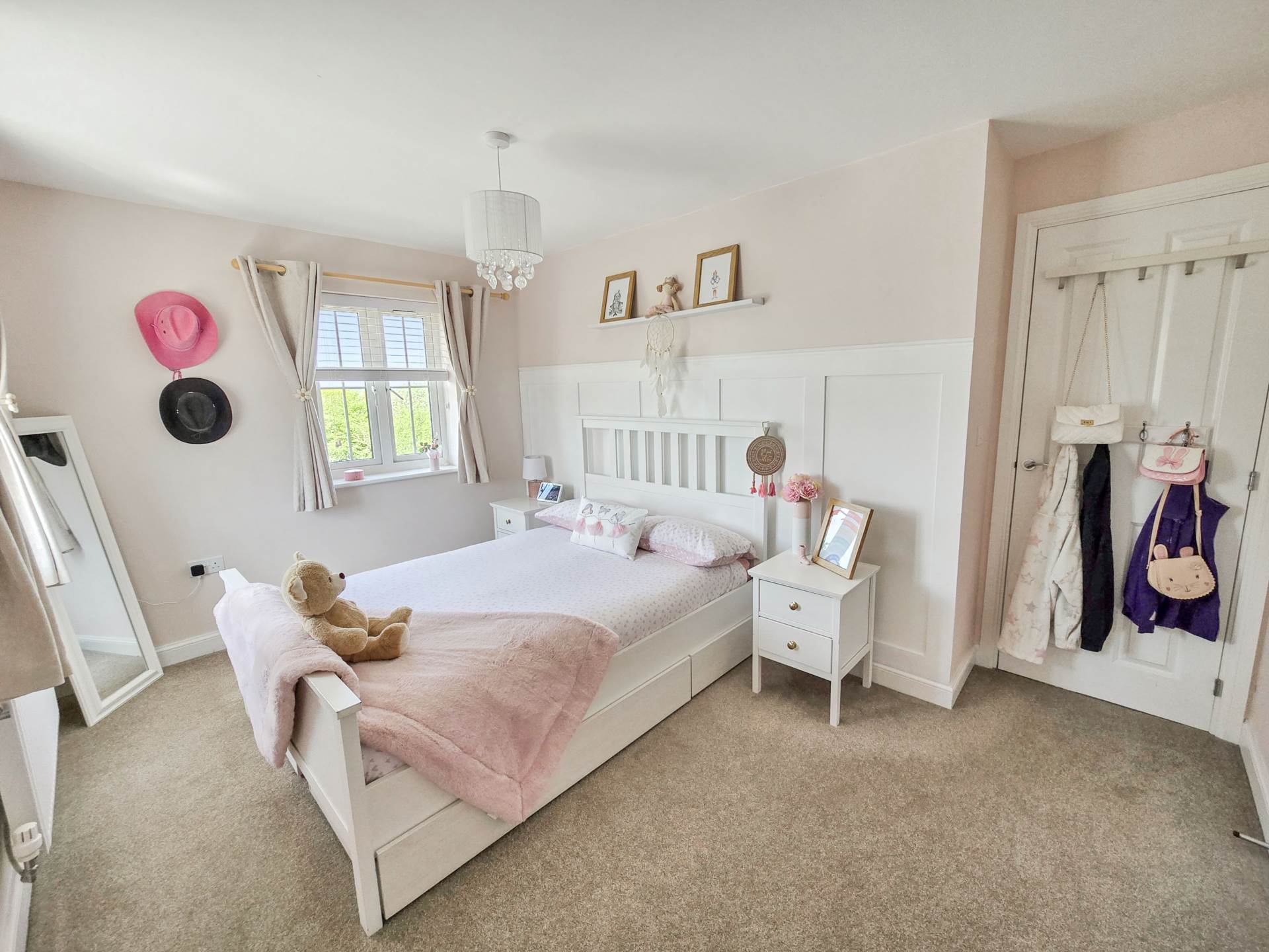 Rhondda Vale, Aylesham, Image 13